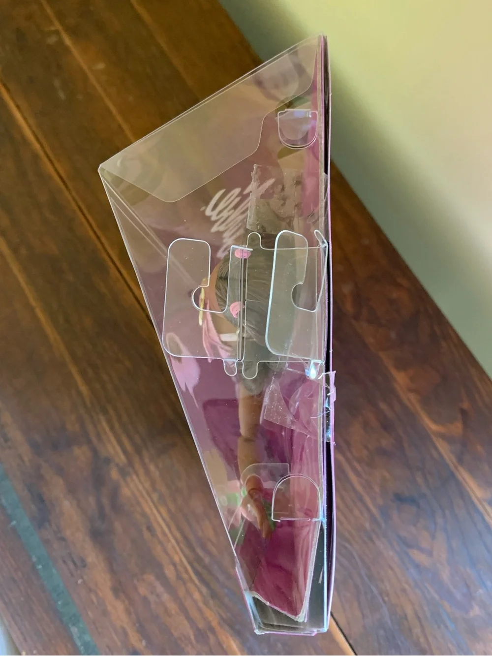 #12 Deluxe Style NIB NRFB Barbie Pink Heart-Accent Doll